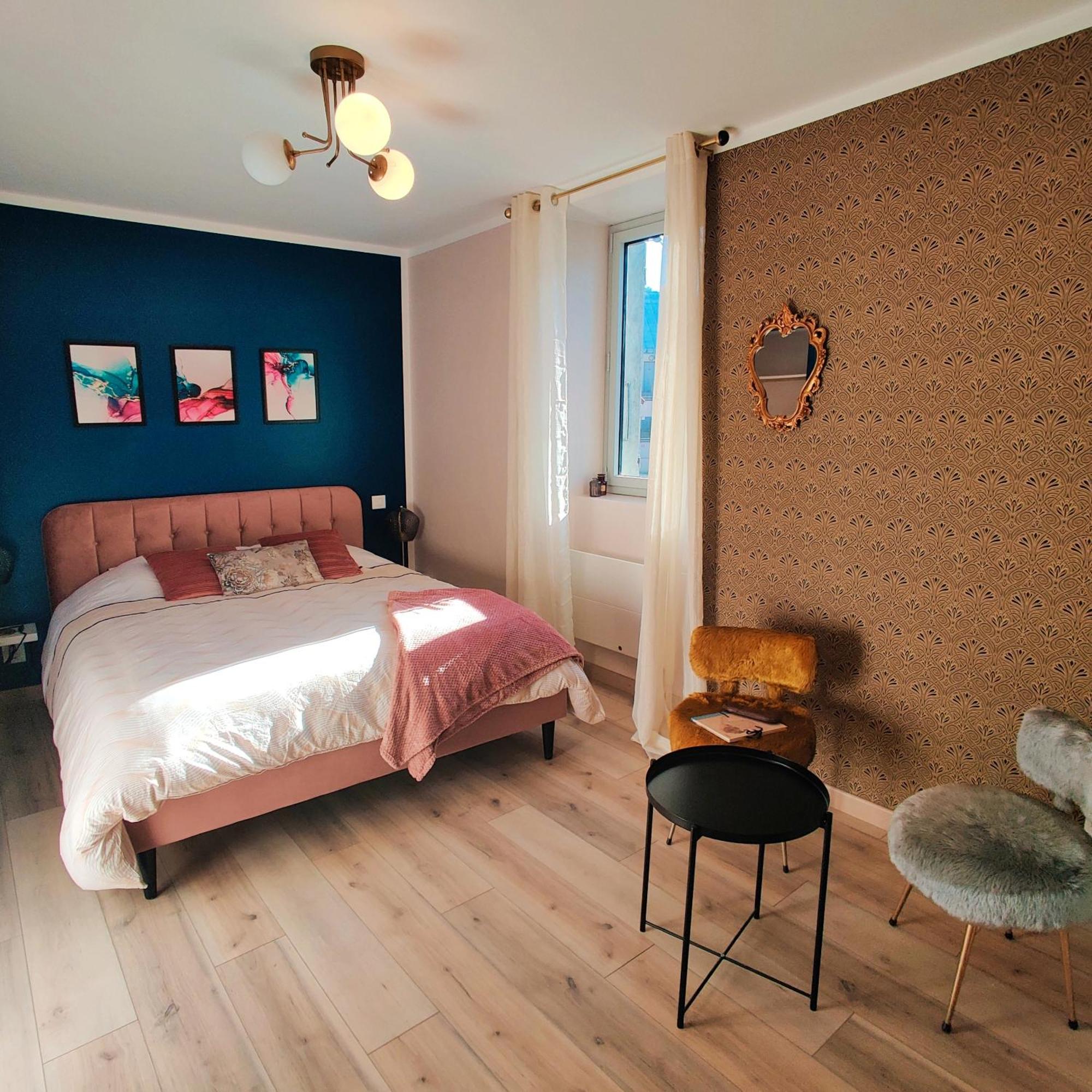 Au Coin Du Chemin Hotel Chambéry Cameră foto